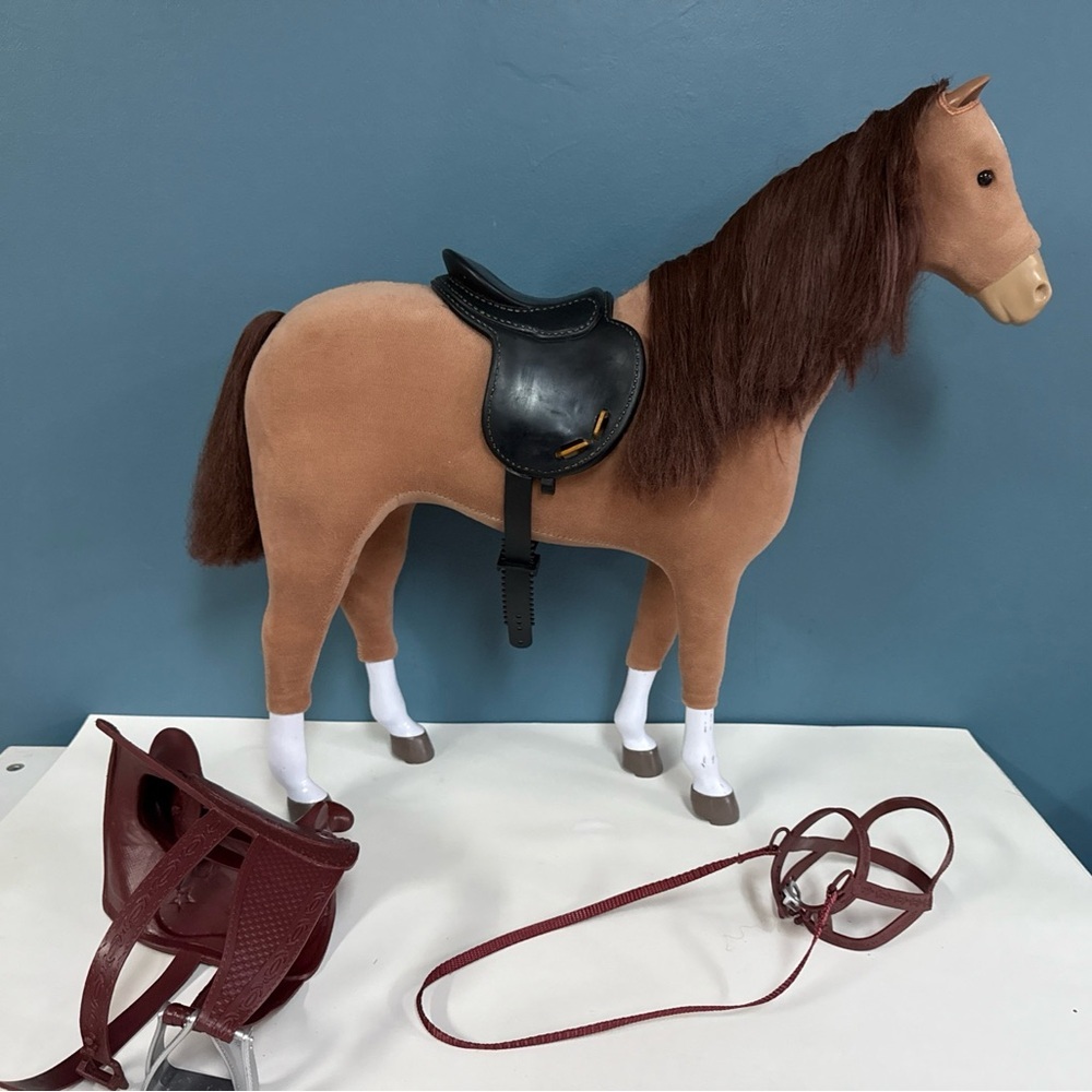 American Girl 18” chestnut Horse retired 2018 Saddle(x2) bridle and fence panels - Picture 3 of 16